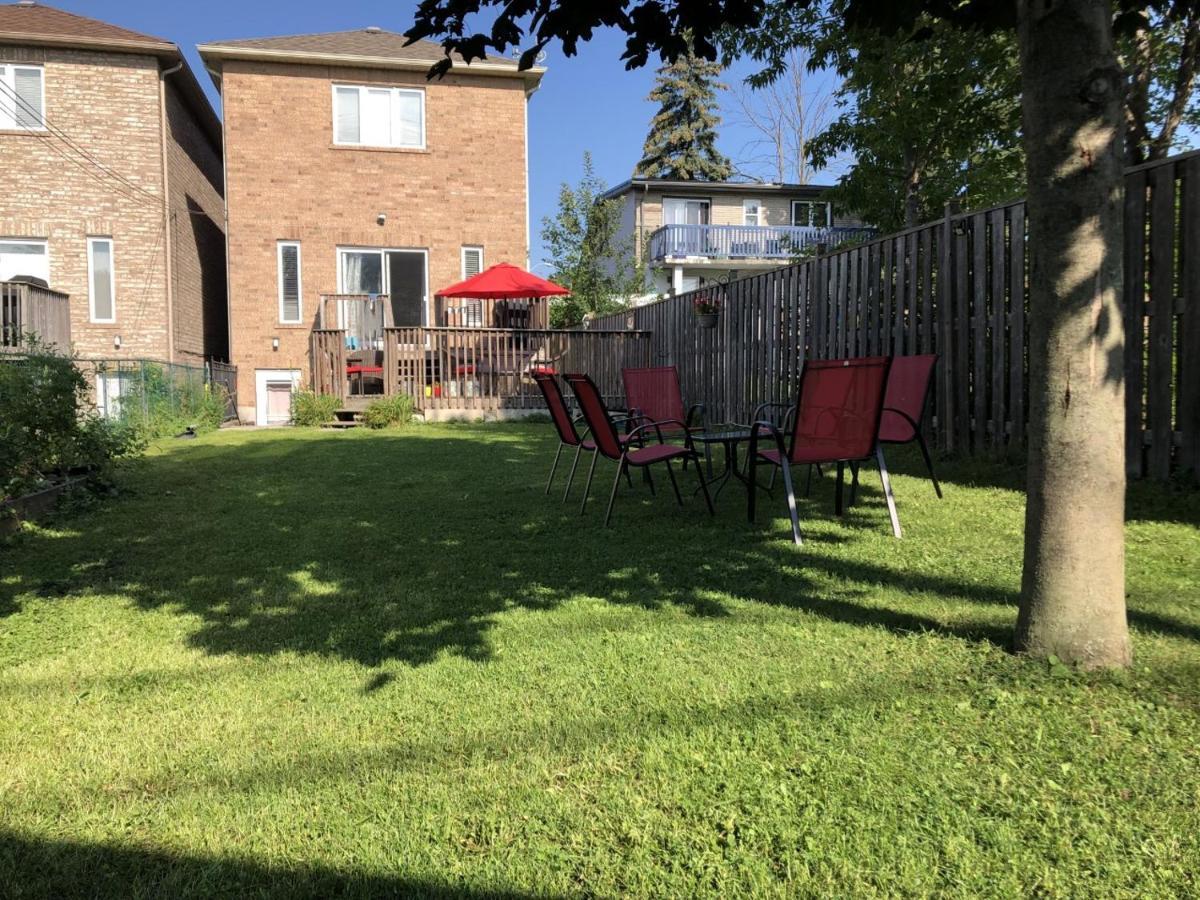 Spacious 2 Bedroom Guest Suite Toronto Exterior foto